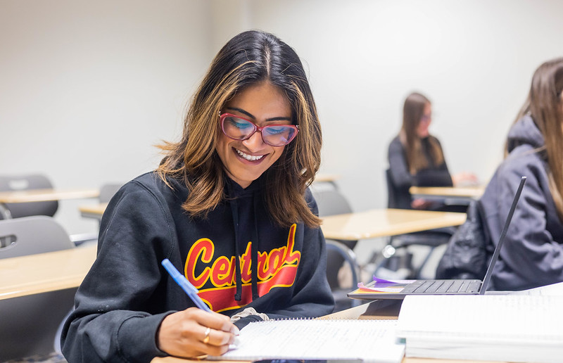 Graduate students in an MBA class at Goldey-Beacom College